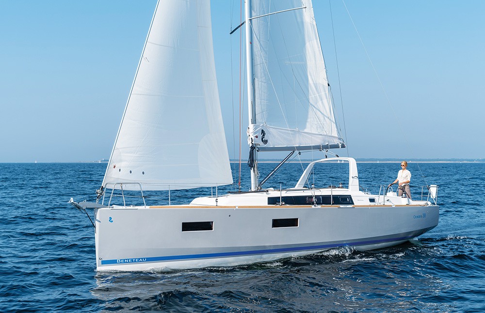 Beneteau Oceanis 38