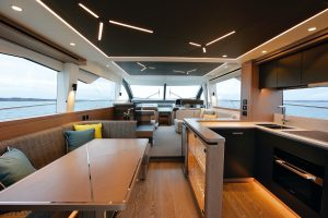 Sunseeker Manhattan 68 - Mutfak/Salon