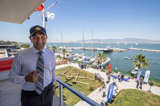 İzmir Marina'nın açılışını belediye başkanı Tunç Soyer yaptı.