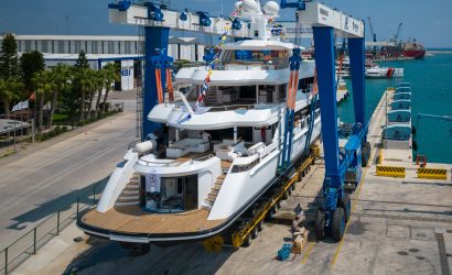 CMB Yachts mega yatını suya indirdi