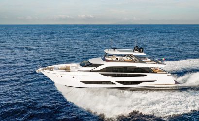 Ferretti Yachts 860