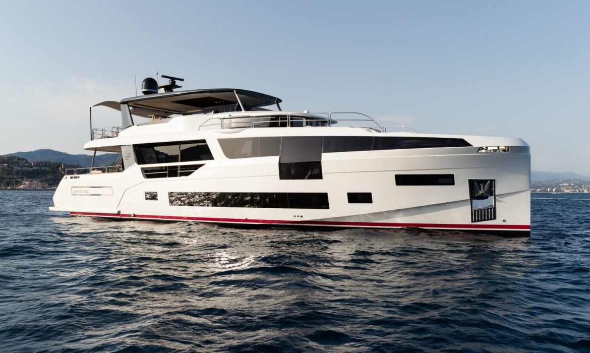 Sirena Yachts 100. teknesini teslim etti