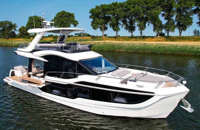 Galeon 560 Fly