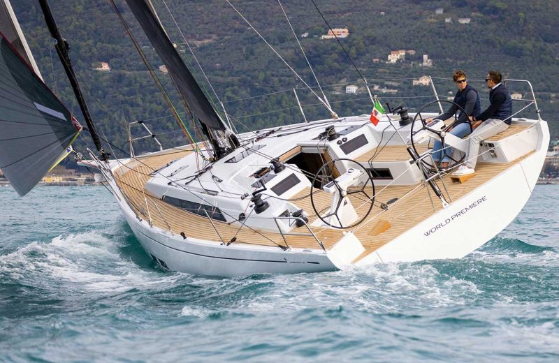 Italia Yachts 12.98