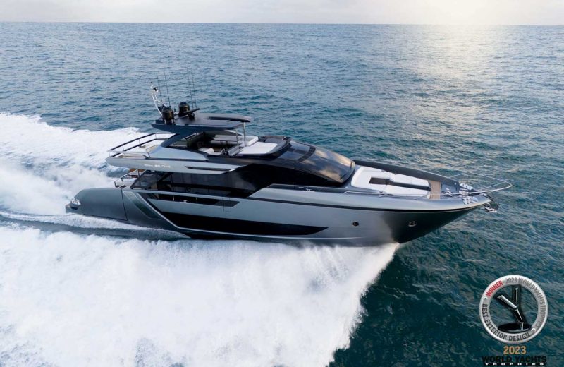 Riva 82′ Diva ödülle başladı