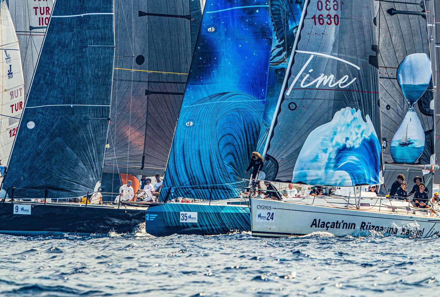 Dolu dolu hazırlanan program ile Regatta'da her gün yarışçıların tatlı rekabetiyle geçecek.