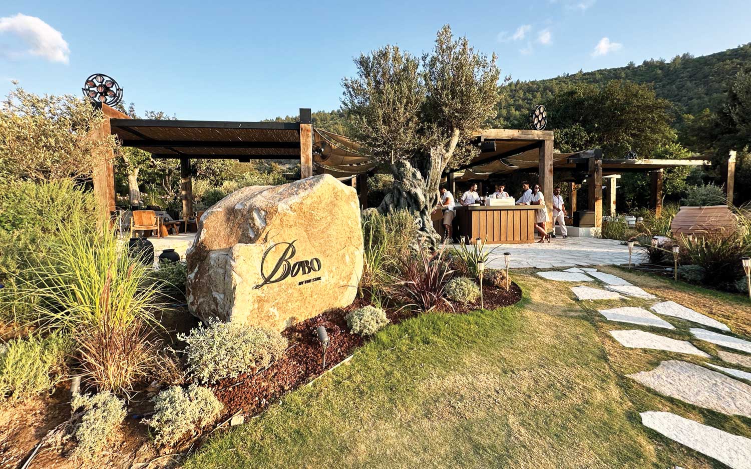 Bobo by The Stay, karbon nötr otel zincirinin bir parçası olduğu için sürdürülebilirlik ve çevre dostu uygulamalarıyla da dikkat çekiyor.
