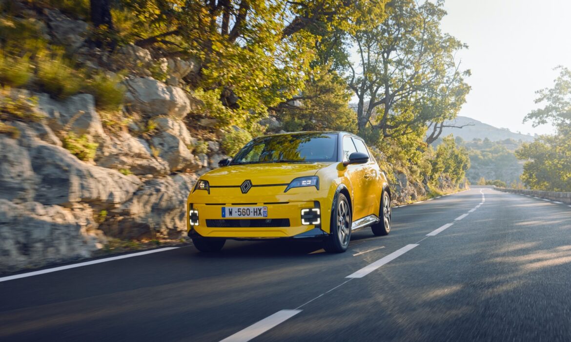 Renault 5 E-Tech Elektrikli Türkiye’de satışta