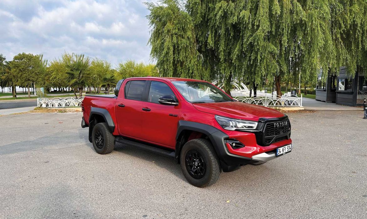 Arazinin yeni hakimi; Toyota Hilux GR Sport