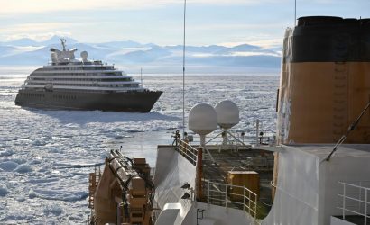 Polar Star Antarktika’da yolcu gemisini buzdan kurtardı