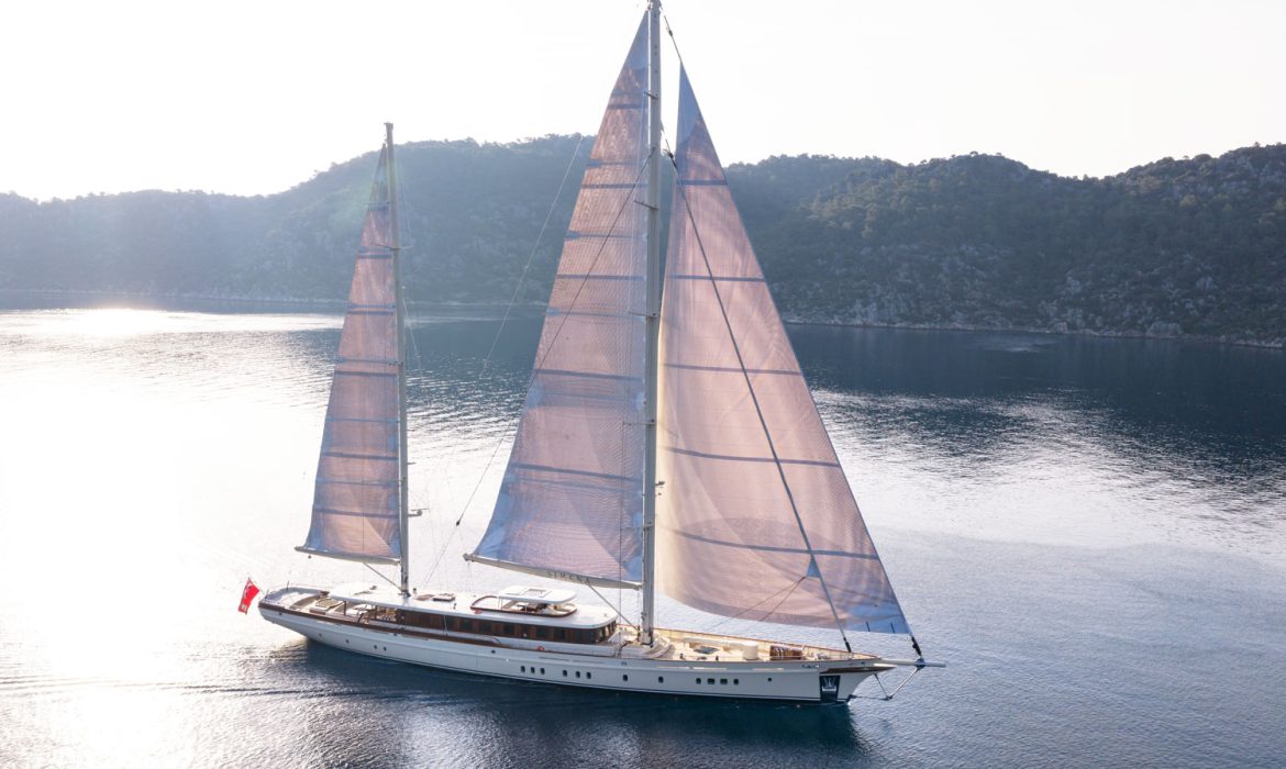 Ares Yachts’ın 62 metrelik yeni amiral gemisi Simena, Monaco yolunda