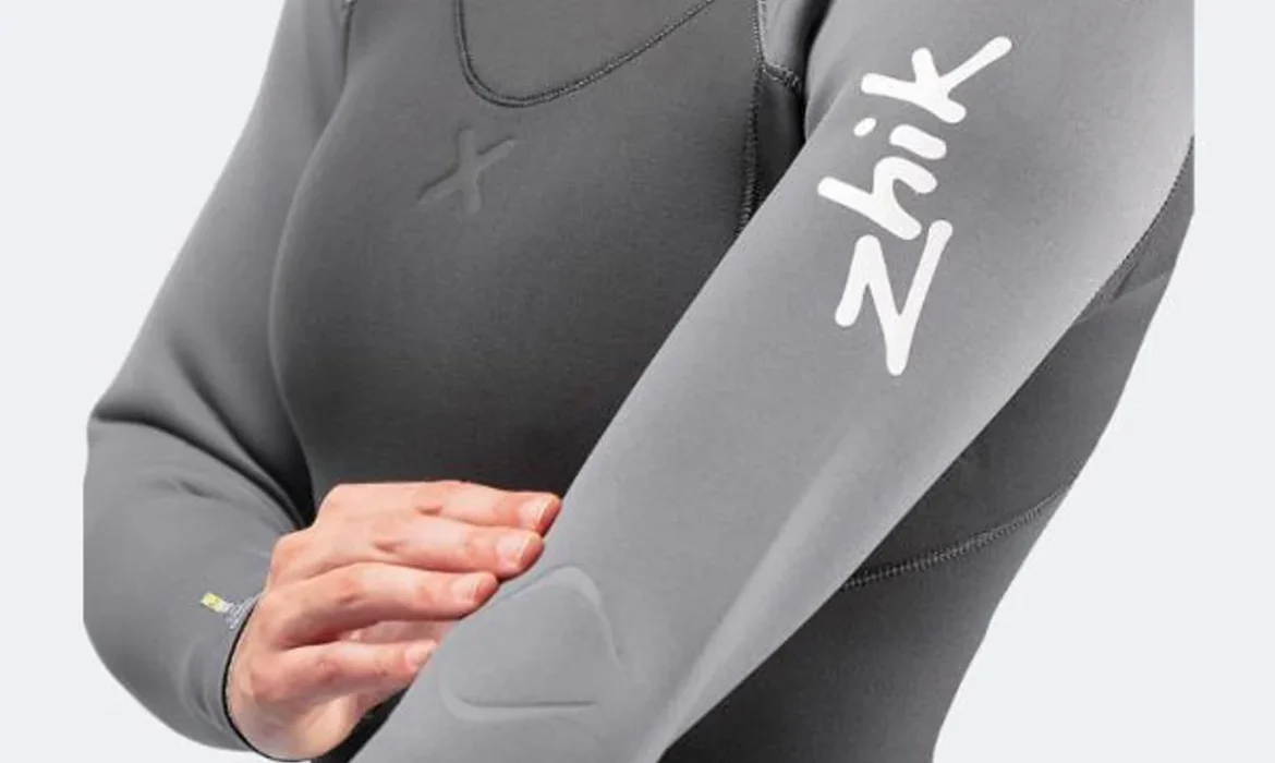 Zhik Yulex wetsuit serisi gövde haritalaması ve dikiş teknik detayları.