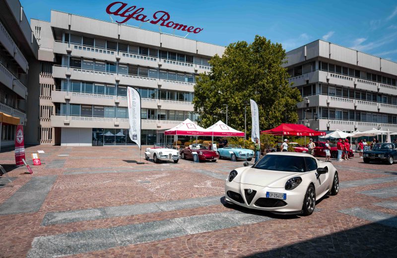 Arese Alfa Romeo Müzesi 50 yil donumu kutlamalari