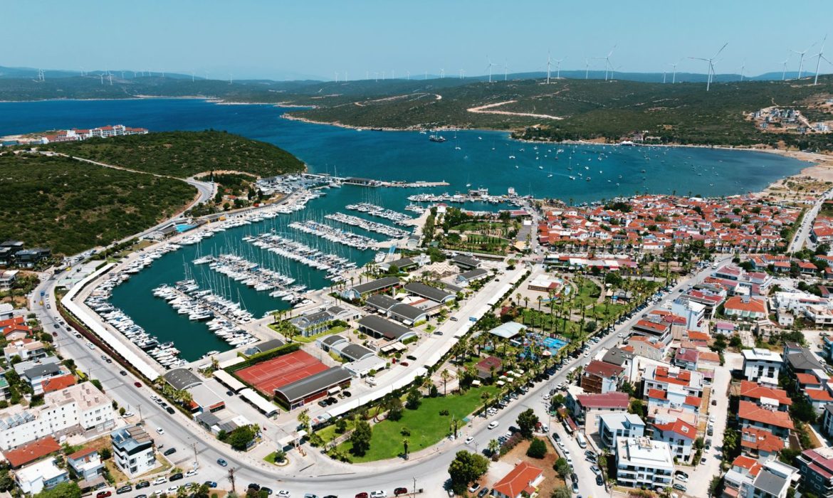 Teos Marina yolcu terminali’nde İDF Duty Free hizmete girdi