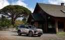 Toyota’dan araziye ve yola iki yeni model: RAV4 Hybrid ve Hilux 48V