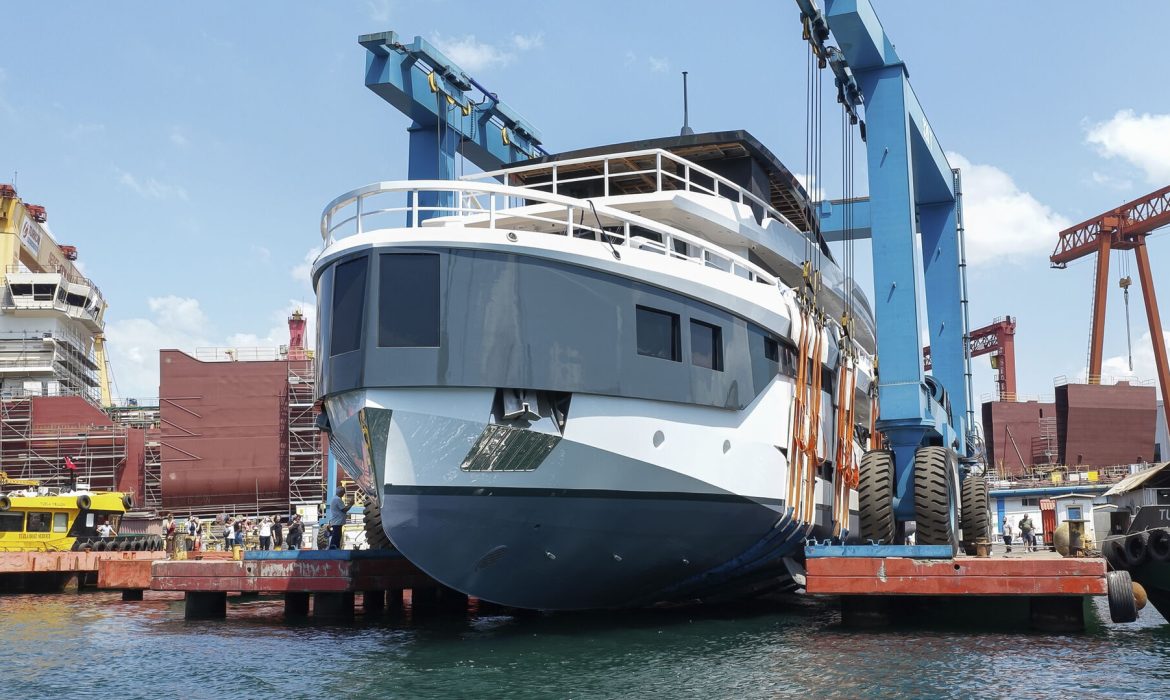 Soyaslan’dan engelsiz ve özel tasarım: 35 Metrelik M/Y Lointaine suyla buluştu